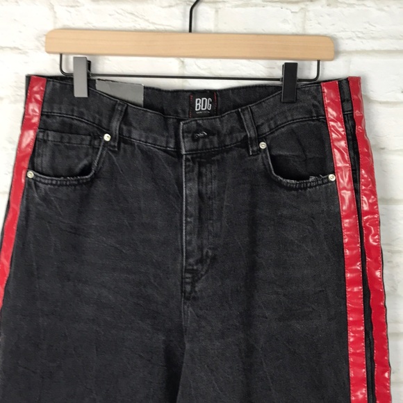 BDG Denim - 🍁BDG.MOM Hi-Waisted/ BlackJeans w/ Red Strips